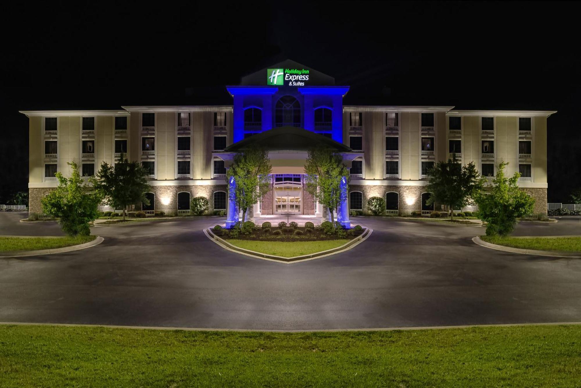 Holiday Inn Express & Suites Aiken By Ihg Exterior foto